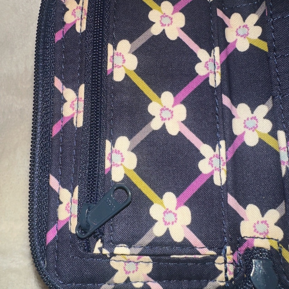 Vera Bradley Compact Wristlet Wallet Plumb Petals Nightingale Patterns - Picture 9 of 10